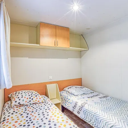 Camping Awesome Stacaravan In En Rouergue Conques-en-Rouergue